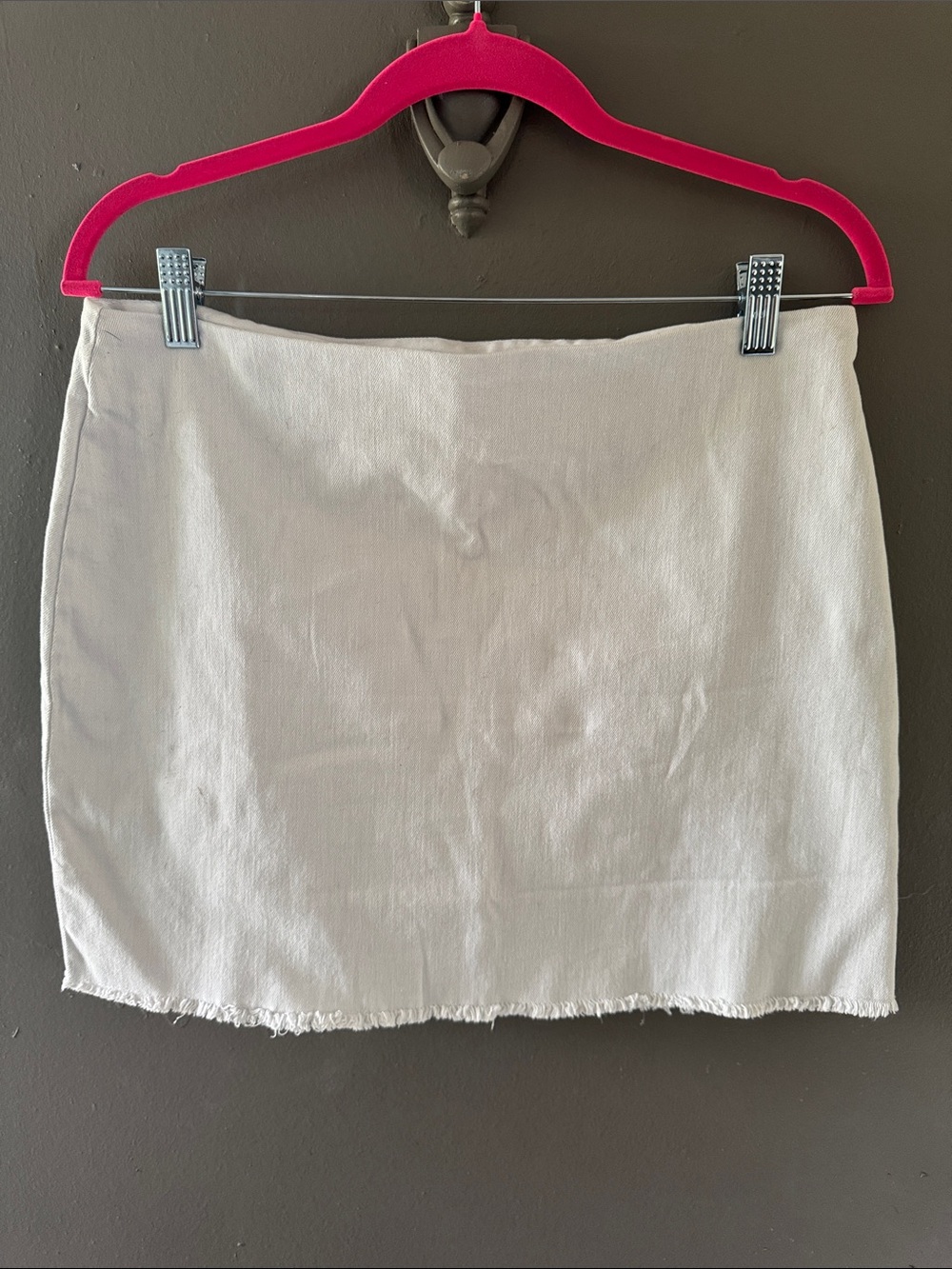 Zola Raw Hem Classic Mini Skirt